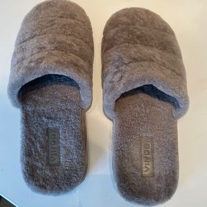 Vince Loni Real Fur Slippers - Marble - Size 8